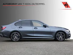 Grijs Gebruikt 2020 BMW 330 Executive Sedan | € 32.900 (Eerlijke prijs)