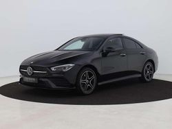 Zwart Gebruikt 2022 Mercedes CLA250e AMG line Sedan | € 35.900 (Eerlijke prijs)