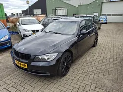 Zwart Gebruikt 2005 BMW 320 Sedan | € 1.995 (Super prijs)