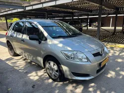 Grijs Gebruikt 2009 Toyota Auris Comfort MPV | € 2.599