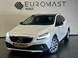 Wit Gebruikt 2018 Volvo V40 CC Stationwagen | € 19.750 (Eerlijke prijs)