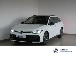 Wit Gebruikt 2024 VW Passat R-line Stationwagen | € 60.221