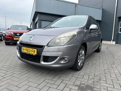 Grijs Gebruikt 2011 Renault Scénic III Dynamique MPV | € 4.350 (Eerlijke prijs)