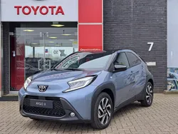Beige Nieuw 2025 Toyota Aygo Pulse Hatchback | € 24.339