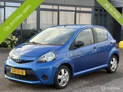 Blauw Gebruikt 2013 Toyota Aygo Comfort Hatchback | € 3.999 (Eerlijke prijs)