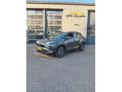 Grijs, metallic lak Gebruikt 2024 Toyota Yaris Cross Business Edition SUV | € 29.950 (Iets duurder)