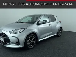 Grijs Gebruikt 2024 Toyota Yaris Edition Hatchback | € 25.950 (Iets duurder)