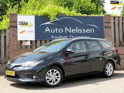 Grijs Gebruikt 2015 Toyota Auris Touring Sports Stationwagen | € 10.450 (Eerlijke prijs)