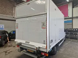 Wit Gebruikt 2023 Renault Master Van | € 34.485