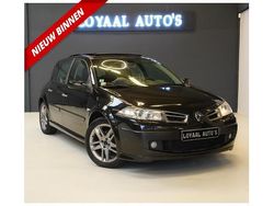 Zwart Gebruikt 2007 Renault Mégane II GT Hatchback | € 3.999 (Iets duurder)