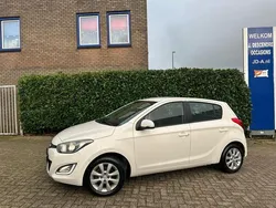 Wit Gebruikt 2014 Hyundai i20 Hatchback | € 6.495 (Eerlijke prijs)