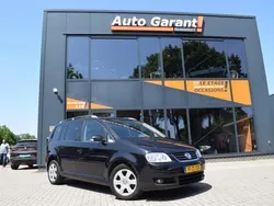 Zwart Gebruikt 2005 VW Touran Highline MPV | € 2.499 (Eerlijke prijs)