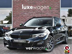 Zwart, metallic lak Gebruikt 2022 BMW 330 M Sport Stationwagen | € 33.900 (Super prijs)