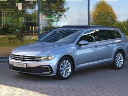 Zilver Gebruikt 2021 VW Passat Business Stationwagen | € 23.900 (Goede deal)