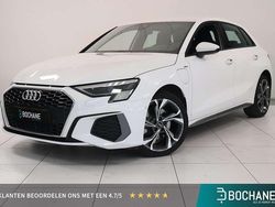 Ibis white (t9) Gebruikt 2022 Audi A3 Sportback e-tron Premium Hatchback | € 24.240 (Eerlijke prijs)