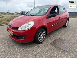 Rood Gebruikt 2008 Renault Clio II Hatchback | € 1.799 (Eerlijke prijs)