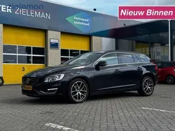 Zwart, metallic lak Gebruikt 2015 Volvo V60 Stationwagen | € 3.845 (Super prijs)