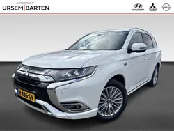 Wit Gebruikt 2020 Mitsubishi Outlander P-HEV Intense SUV | € 23.730 (Eerlijke prijs)