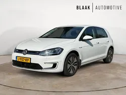 Wit Gebruikt 2018 VW e-Golf Hatchback | € 12.645 (Eerlijke prijs)