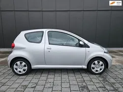 Grijs Gebruikt 2007 Toyota Aygo Hatchback | € 1.950 (Goede deal)