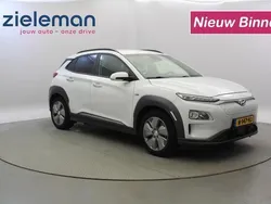 Wit, metallic lak Gebruikt 2020 Hyundai Kona SUV | € 17.845 (Eerlijke prijs)