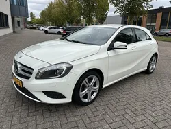Wit, metallic lak Gebruikt 2015 Mercedes A180 Ambition Hatchback | € 13.495 (Goede deal)