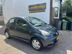 Grijs Gebruikt 2009 Toyota Aygo Hatchback | € 1.999 (Eerlijke prijs)