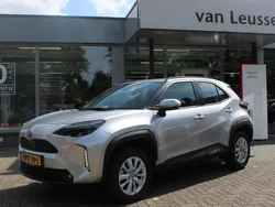 Grijs Gebruikt 2024 Toyota Yaris Cross SUV | € 28.790 (Eerlijke prijs)