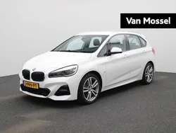 Wit Gebruikt 2021 BMW 220 Executive Stationwagen | € 21.900 (Super prijs)