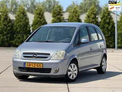 Grijs, metallic lak Gebruikt 2003 Opel Meriva Cosmo MPV | € 1.199 (Goede deal)