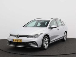 Grijs Gebruikt 2022 VW Golf VIII Life Stationwagen | € 19.450 (Goede deal)