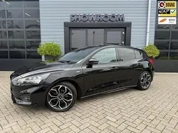 Zwart Gebruikt 2019 Ford Focus ST-Line Hatchback | € 12.900 (Iets duurder)