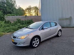 Zilver Gebruikt 2010 Opel Astra Edition Hatchback | € 995 (Super prijs)