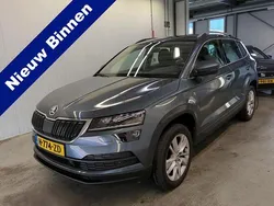 Grijs, metallic lak Gebruikt 2020 Skoda Karoq Business Line SUV | € 23.945 (Eerlijke prijs)