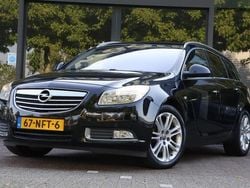 Zwart Gebruikt 2010 Opel Insignia Cosmo Stationwagen | € 7.445 (Duur)