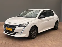 Wit Gebruikt 2023 Peugeot 208 Active Hatchback | € 16.400 (Super prijs)
