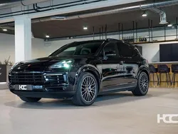 Zwart Gebruikt 2018 Porsche Cayenne SUV | € 52.950 (Eerlijke prijs)