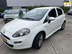 Wit Gebruikt 2015 Fiat Punto Evo Lounge Hatchback | € 3.850 (Eerlijke prijs)