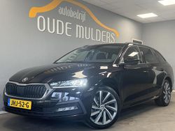 Zwart Gebruikt 2022 Skoda Octavia Business Line Stationwagen | € 27.950 (Iets duurder)