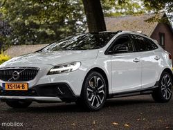 Wit Gebruikt 2019 Volvo V40 CC Stationwagen | € 19.995 (Goede deal)