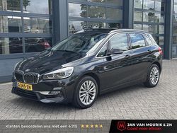 Zwart Gebruikt 2020 BMW 218 Executive Stationwagen | € 23.700 (Eerlijke prijs)
