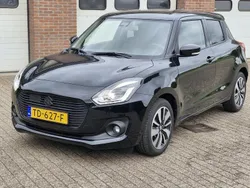 Zwart Gebruikt 2018 Suzuki Swift Hatchback | € 13.950 (Eerlijke prijs)