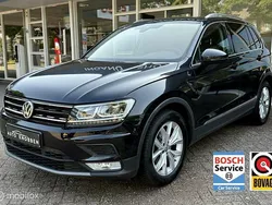 Zwart, metallic lak Gebruikt 2016 VW Tiguan Highline SUV | € 17.950 (Eerlijke prijs)