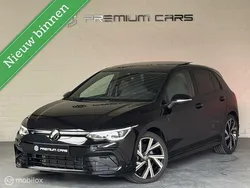 Zwart Gebruikt 2024 VW Golf VIII R-line Hatchback | € 33.500 (Eerlijke prijs)