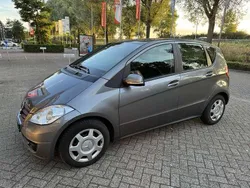 Grijs Gebruikt 2010 Mercedes A160 Hatchback | € 5.300 (Eerlijke prijs)