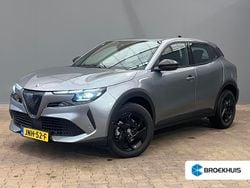 Grijs Gebruikt 2025 Alfa Romeo Junior Edizione Speciale SUV | € 33.395 (Eerlijke prijs)