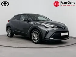 Gebruikt 2021 Toyota C-HR Style SUV | € 25.999 (Eerlijke prijs)