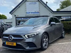 Grijs Gebruikt 2018 Mercedes A200 AMG Hatchback | € 22.899 (Eerlijke prijs)