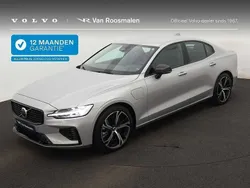 Grijs Gebruikt 2022 Volvo S60 Plus Sedan | € 41.950 (Eerlijke prijs)