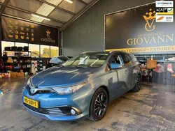 Blauw Gebruikt 2015 Toyota Auris Hybrid Hatchback | € 11.950 (Eerlijke prijs)